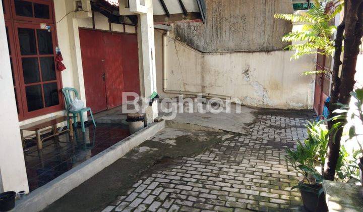 RUMAH BESAR RUNGKUT ASRI UTARA ROW JALAN 2 MOBIL 2