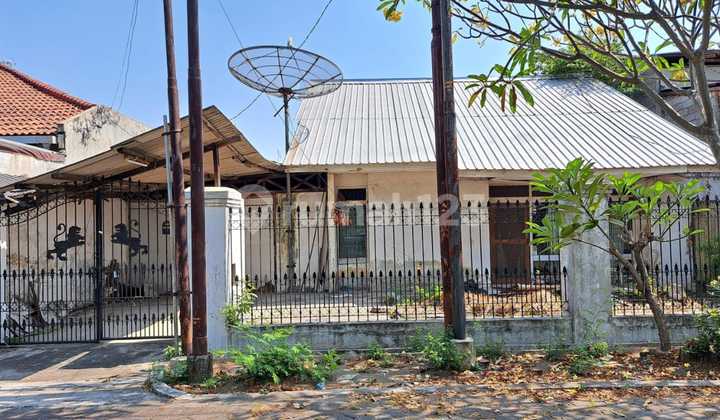 RUMAH LUAS BUTUH PEMILIK BARU