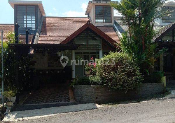 Rumah Down Slope Fully Furnished Di Komplek Dago Resort  1