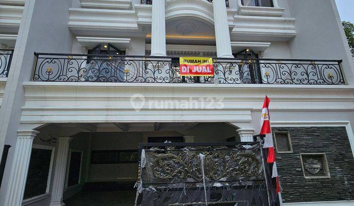 Dijual Rumah Readymewah American Classic 3 Lantai Pasar Minggu  1