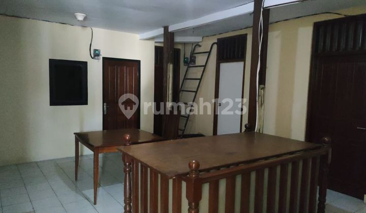 Rumah Nyaman Daerah Tebet Jakarta Selatan Akses 2 Mobil Cocok Untuk Tempat  Tinggal ataupun Kos 2