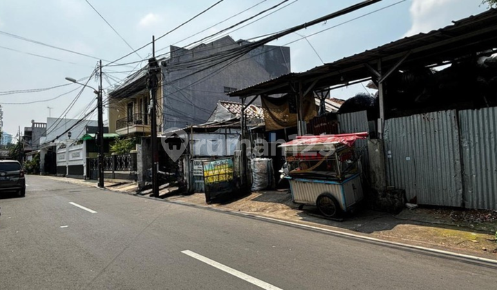 Land Count House, Strategic Location in Pancoran, South Jakarta - Below NJOP 2