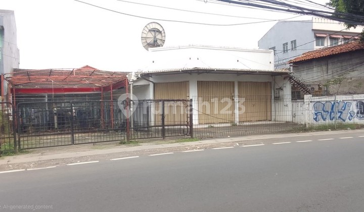 Commercial Building Land Area 790 M2, Busy Business Location, on Bogor Main Road, Kramat Jati - Below NJOP