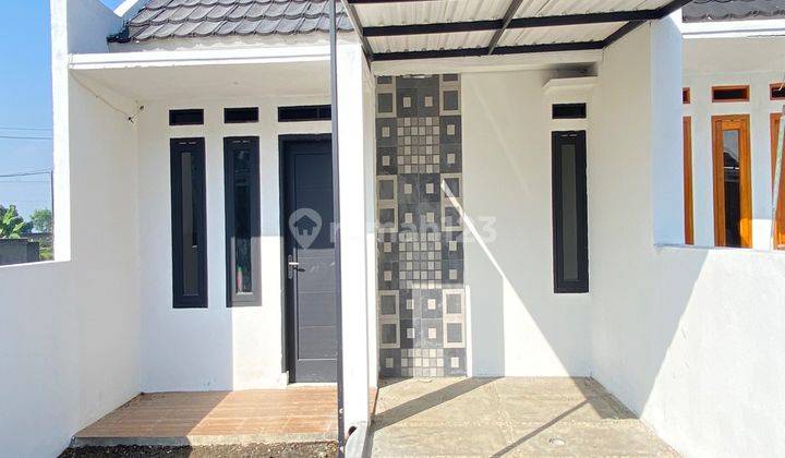 Rumah 1 Lantai Free Design Bebas Banjir  1