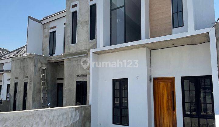  Rumah 2 Lantai Modern Harga Terjangkau  2