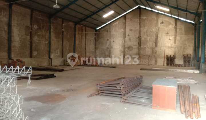 Gudang 1 Lantai Lokasi Strategis Dekat Gerbang Tol Madiun 3,5 juta Permeter 2