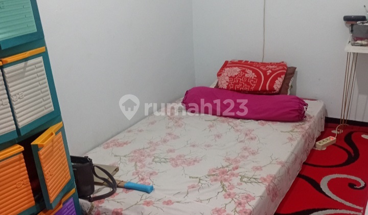 kamar tidur rumah nego,dalam perumahan di jalan