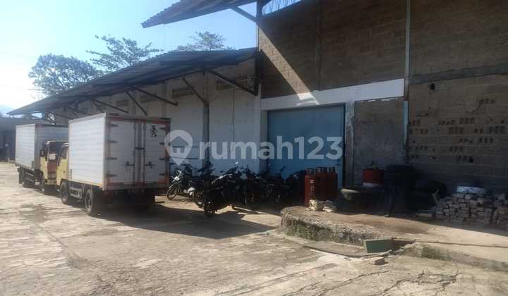 Warehouse Ready for Use For Sale in Lapas Cicalengka, Bandung Regency Yuu