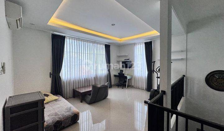 Rumah Semi Furnished 2 Lantai Siap Huni di Cipayung, Jaktim 1