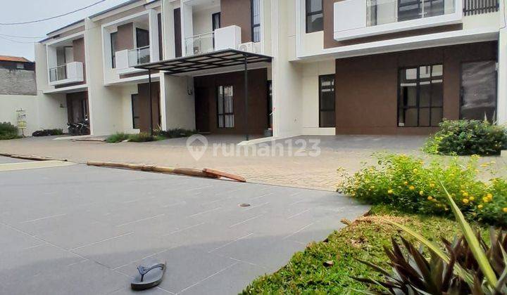 Rumah 2 Lantai Siap Huni Dp Fleksibel    2