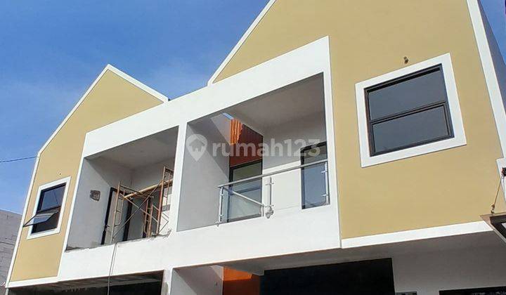 Rumah 2 Lantai Ready Stock Dekat Dengan Tol 1