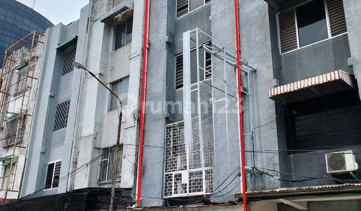 Ruko Strategis 4 Lantai di Jl. Pinangsia (Glodok Plaza) Tamansari