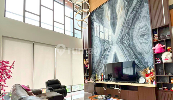 Rumah 3.5 Lantai Taman Surya 5, Kalideres