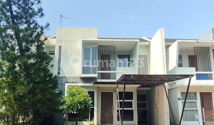 Rumah 2 Lantai di Perumahan Rorotan Kirana Legecy, Cilincing