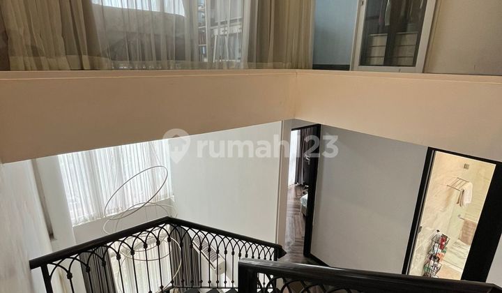 Dijual Rumah Moderen 3 Lantai di Pejaten, Pasar Minggu Dijual Rumah Moderen 3 Lantai di Pejaten, Pasar Minggu