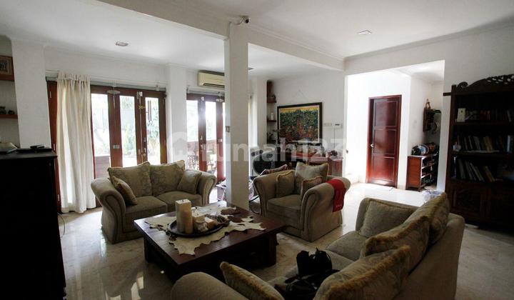 2-Story Spacious House on Jl. Tampak Siring Tangerang