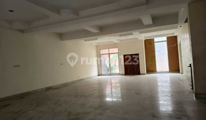 Rumah 2 Lantai di Jl. Mangga Besar Raya Strategis 2