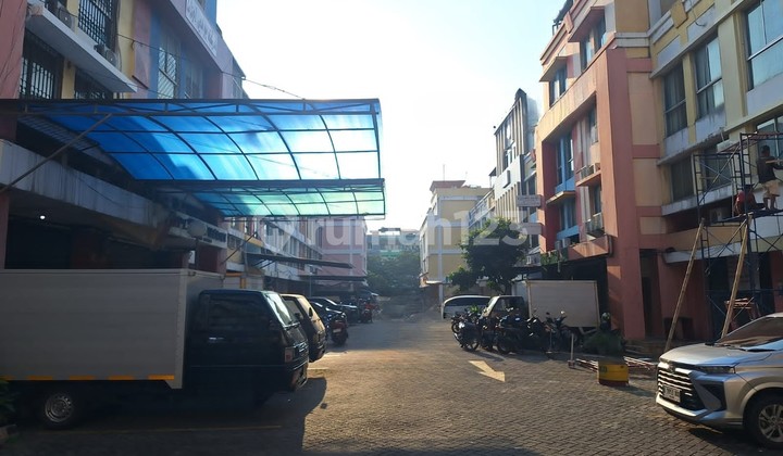 Ruko Mega Grosir Cempaka Mas, Sumur Batu Ruko Mega Grosir Cempaka Mas, Sumur Batu