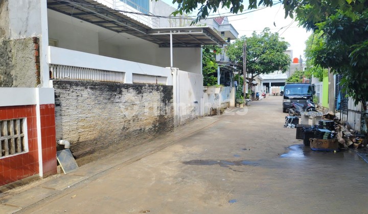 2-Storey House in Btn Kembangan Utara Complex, West Jakarta City 2