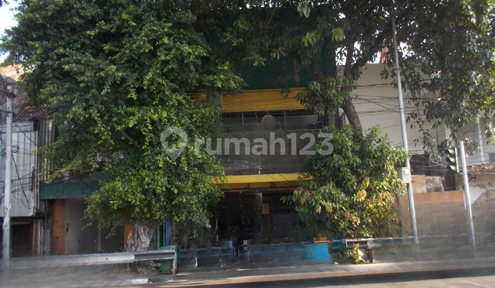 Ruko 3 Lantai di Jl. Perniagaan Raya, Jakarta Barat Strategis