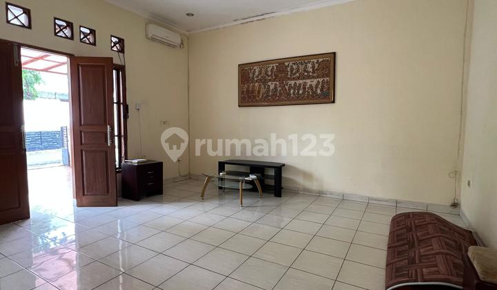 Disewakan Rumah Dipejaten 2