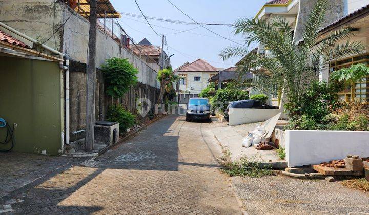 Di Jual Rumah 2 Lantai SHM Lokasi Strategis  2