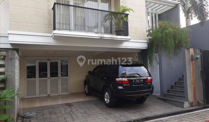 Disewakan Rumah Di Town House Pejaten Furnoshed Ada Pool 1