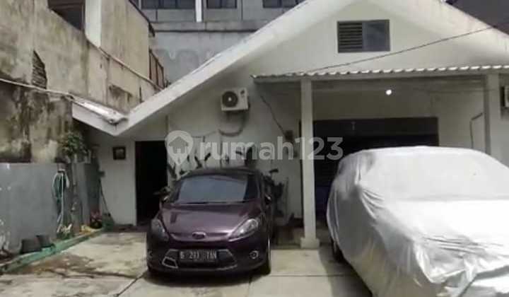 For Sale Nice House In Tebet, Strategic Location