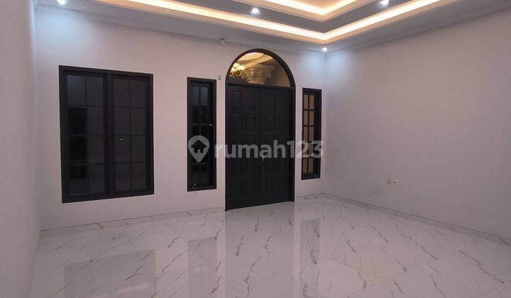 Rumah Model Eropa Di Pejaten Barat 3 Lantai 2