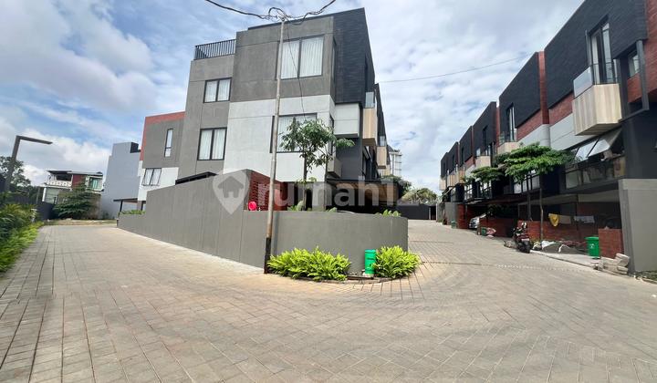 Disewakan Rumah Minimalis Lokasi Strategis di Antasari