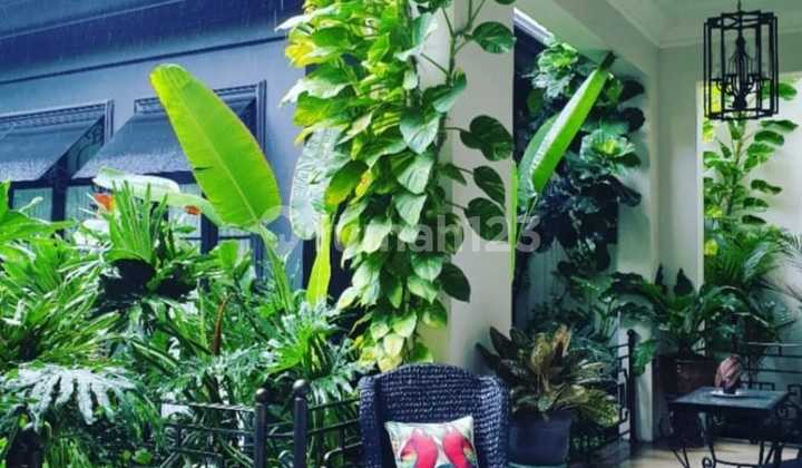 For Sale Nice House in Lebak Bulus Strategic Location