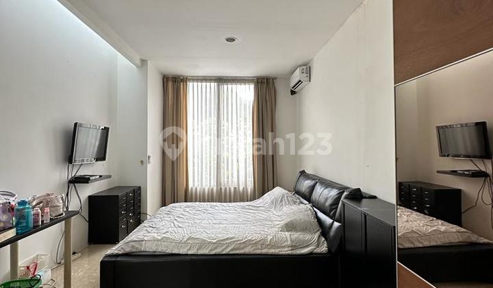 For Quick Sale, Luxurious House in Jati Padang, Inside a Complex. 2