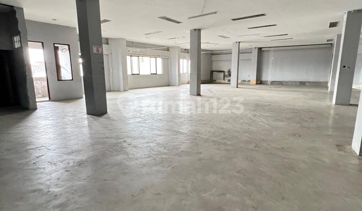 Di Sewakan Gudang Commericial di Pasar Minggu Raya Ada Liff Barang Di Sewakan Gudang Commericial di Pasar Minggu Raya Ada Liff Barang