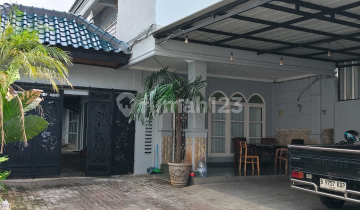 For Rent, House Suitable for Office in East Pejaten For Rent, House Suitable for Office in East Pejaten