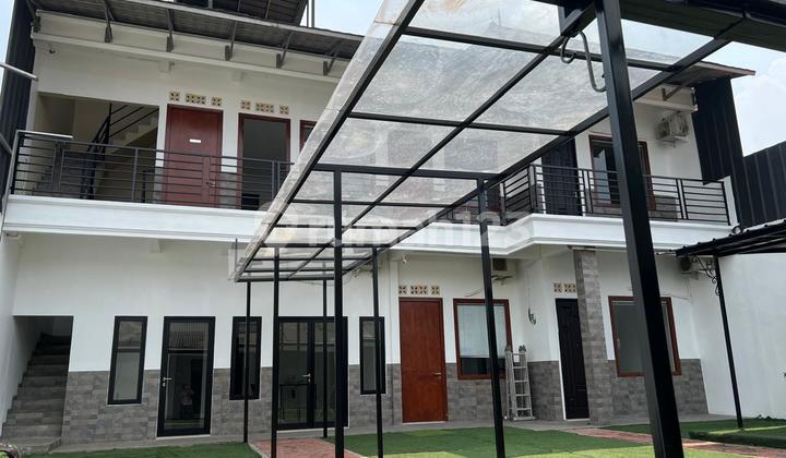 For Rent 3 Attached Shophouses in Limo, Depok 2