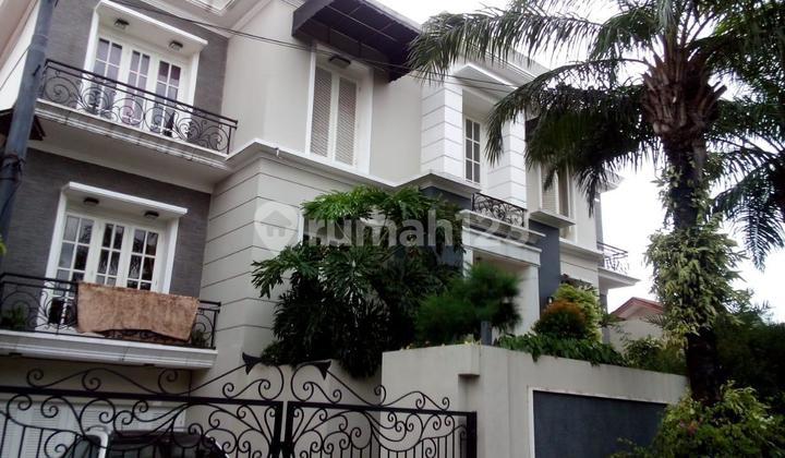 Di Jual Rumah 2in1 Rumah Kembar