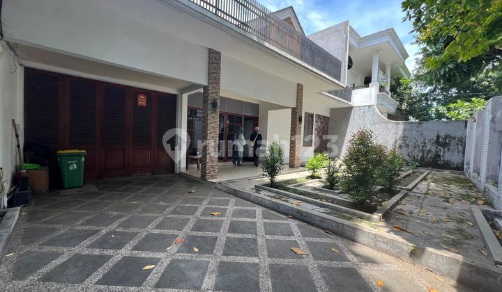 House for Rent in Kemang, Can Be Used as an Office