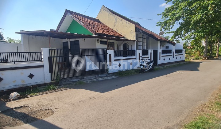 For Rent/For Sale House on Evacuation Road, Cirebon City