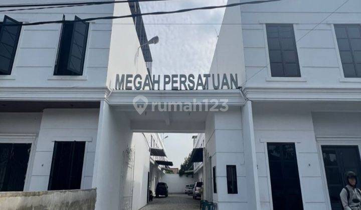 Villa Cantik Terawat Komplek Megah Persatuan 1