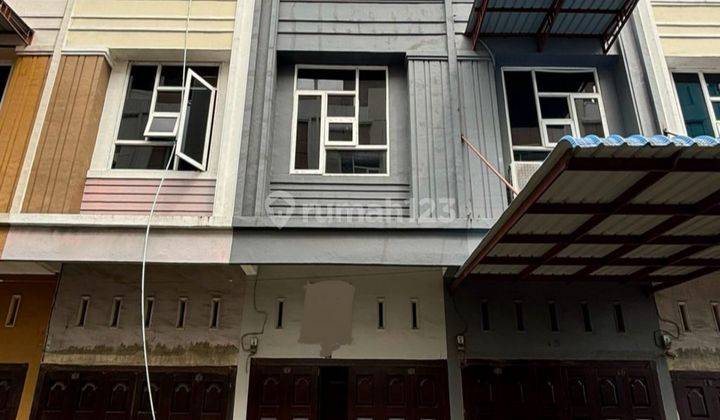 Di Jual Townhouse Siap Huni Sunggal Komplek Sunggal Point Kota Medan 1