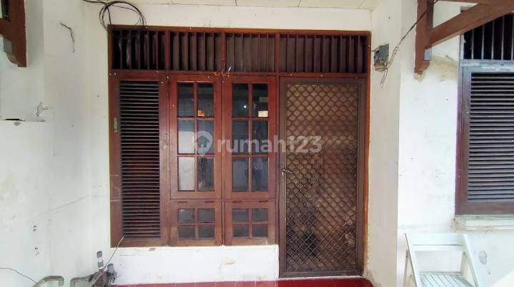 Dijual Rumah Hoek Di Taman Semanan Indah  2