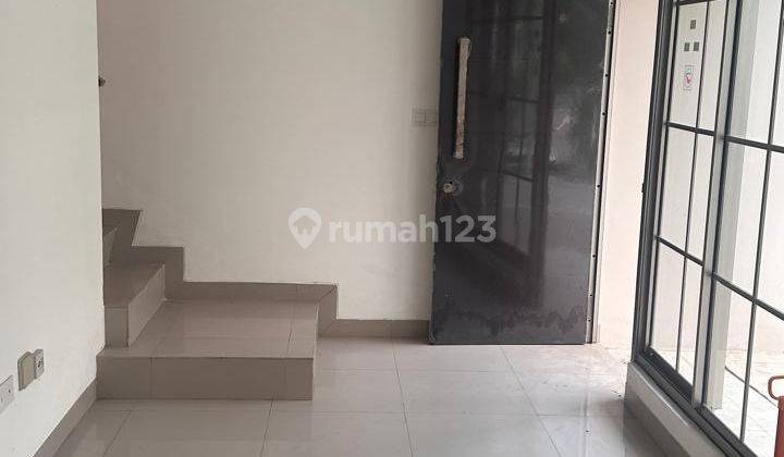 Disewakan Rumah Pik 2 Cluster Miami 3 Lantai Bagus Sekali 2