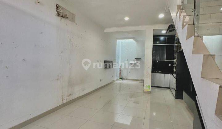 Dijual Rumah Glc Cluster Asia Bagus Sekali  2