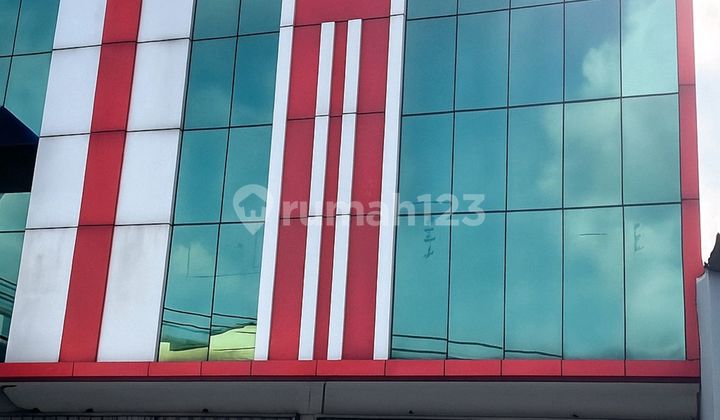 For Sale: Newly Renovated 3.5-Story Shop House on Pekayon Main Road, Strategic Location Ideal for Business & Office. 2