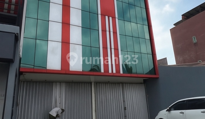 Dijual Ruko 3.5 Lantai Baru Renovasi Di Jalan Raya Pekayon, Lokasi Strategis Cocok Untuk Usaha & Kantor. 