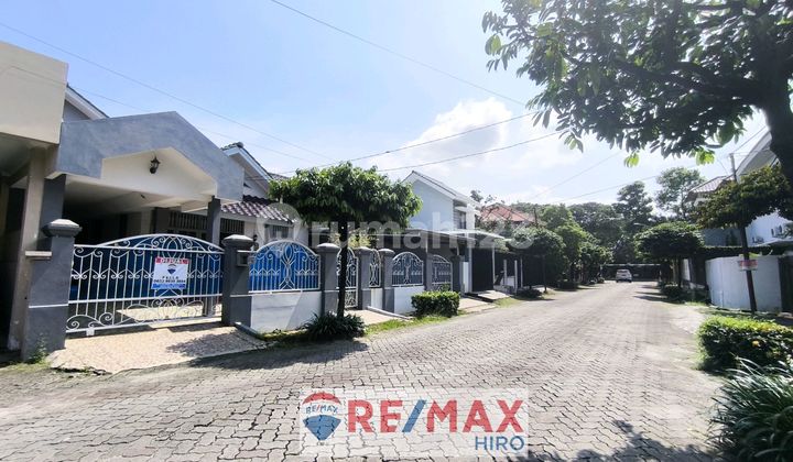 For Rent: Ready-to-Occupy House, Neat, In Kemang Pratama 1 Near Victory Plus, Al Azhar, Marsudirini For Rent: Ready-to-Occupy House, Neat, In Kemang Pratama 1 Near Victory Plus, Al Azhar, Marsudirini