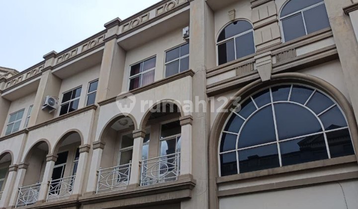 For Rent 2½ Story Shop House In Grand Galaxi City