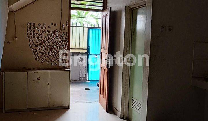 RUKO BAGUS 2 LT  SIAP HUNI  GANDENG 3 UNIT DURI KEPA, COCOK UTK TEMPAT TINGGAL/ USAHA/ KOST2 AN, DIAPIT 2 JALAN DEPAN/ BELAKANG RUKO BISA TEMBUS JALAN BELAKANG BEBAS BANJIR, JARANG ADA 2