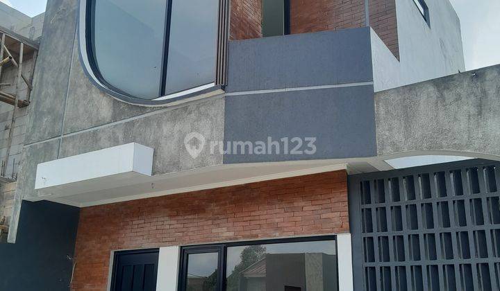 Rumah Bagus Buah Batu Ciganitri Bandung dekat universitas telkom  2