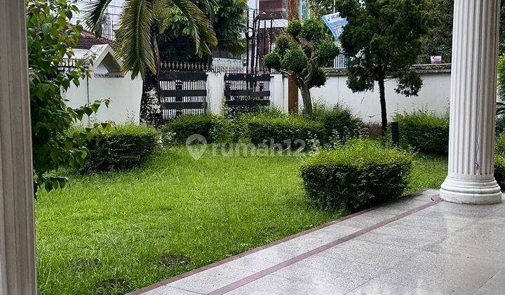 Dijual Villa Jalan Jl Multatuli 1